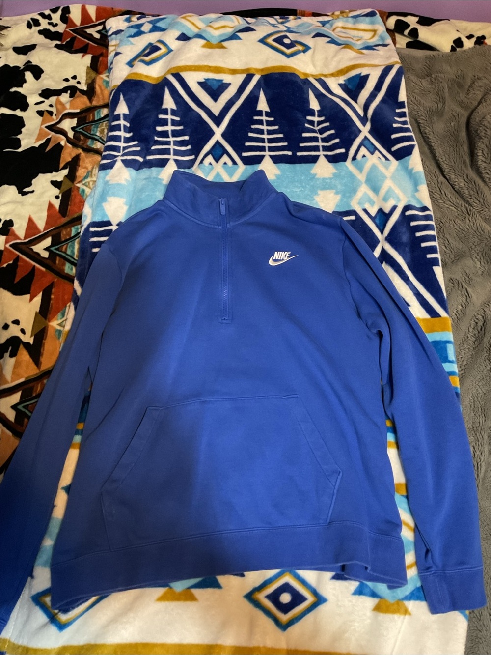 Nike Women’s Blue Half-Zip Pullover Sweatshirt